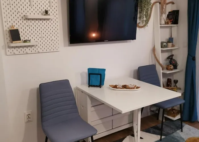 아파트 Tiny Hideaway - Charming By Sea Garden